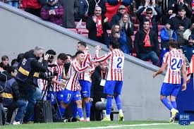 德扑新手村：如何在第一场线下牌局中不露怯（德扑入门指南：首次线下牌局如何不怯场）